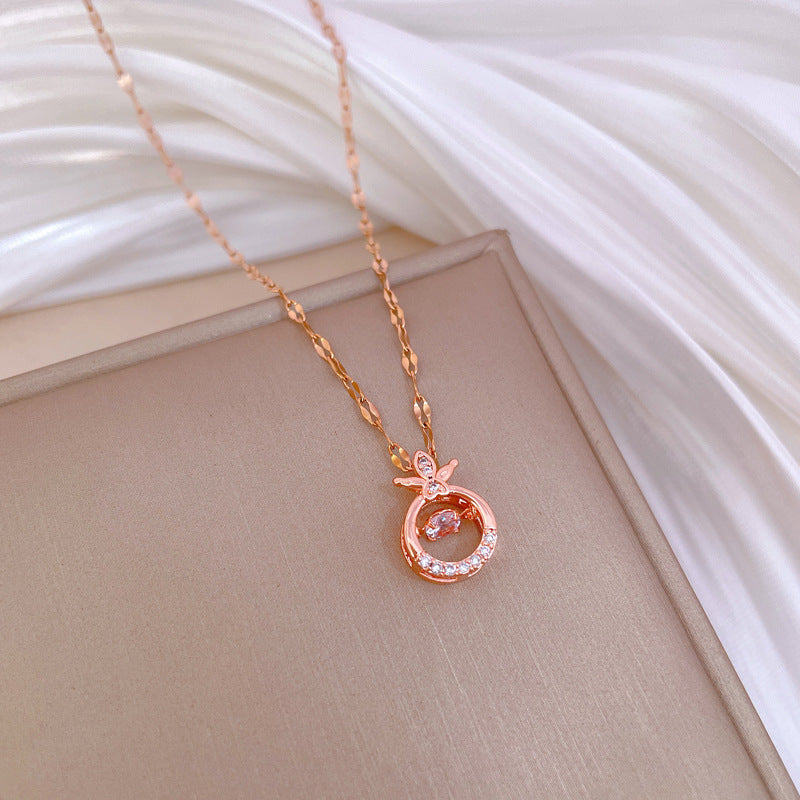 Elegante collar con colgante de luna en acero de titanio con incrustaciones de pedrería para mujeres y hombres, cadena de medallón geométrica minimalista