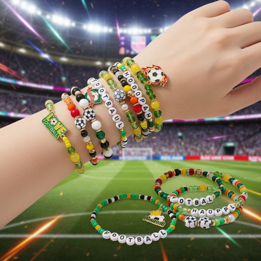 Set di braccialetti unisex geometrici con perline in vetro ed elementi a forma di scarpa da calcio