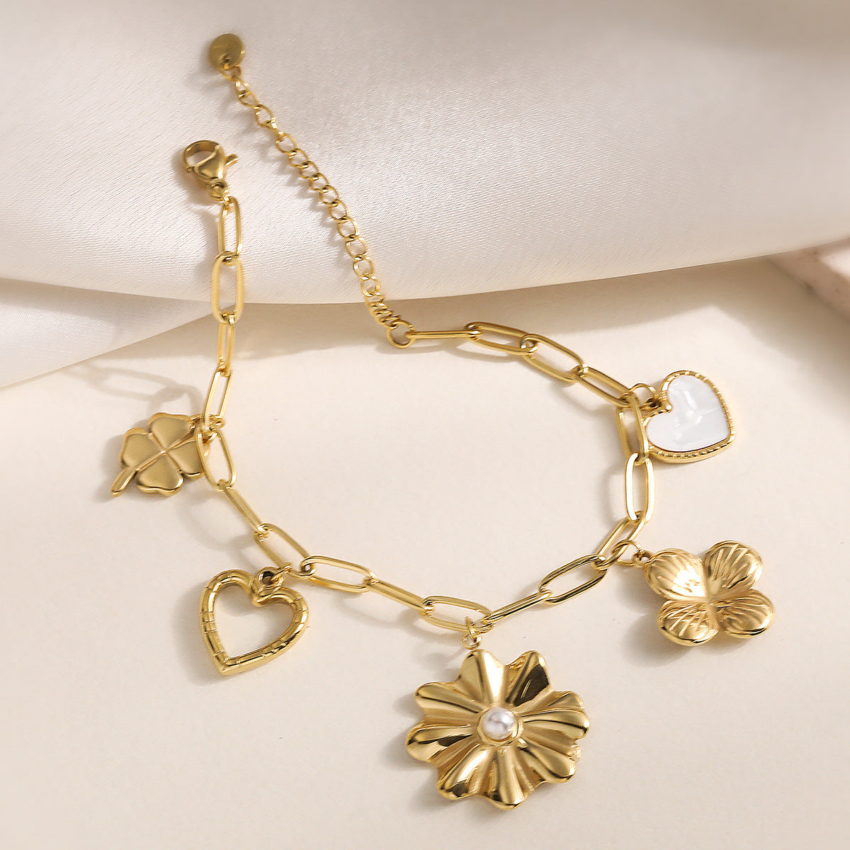Elegant 18K Gold Plated Floral Heart Geometric Stainless Steel Bracelet for Women