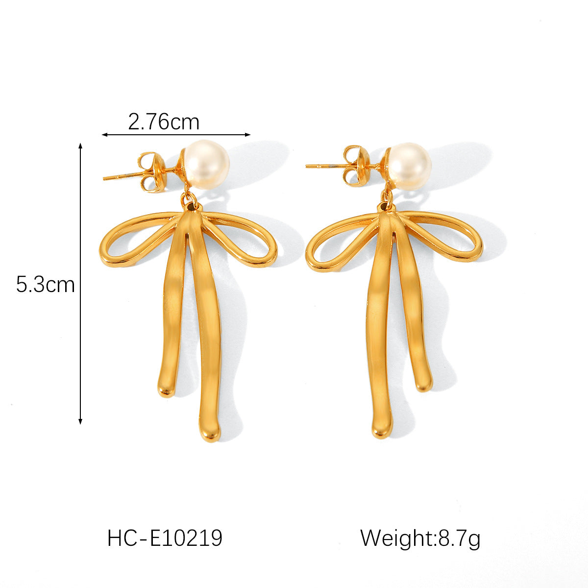 Pendientes minimalistas de acero inoxidable con forma de corazón y lazo, con acentos de perlas y chapados en oro de 18 quilates para mujer