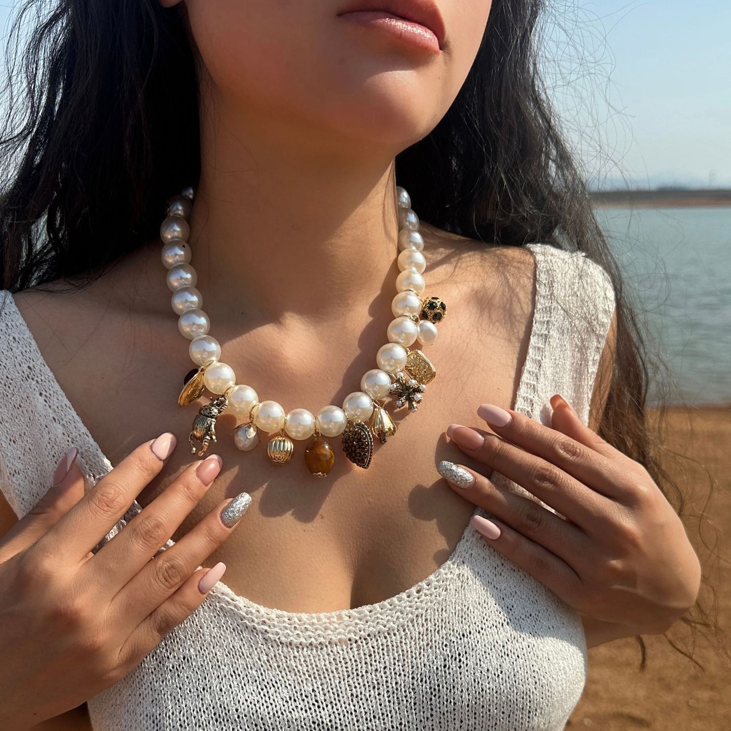 Fashion Baroque Heart Insect Geometric Alloy Plated Necklace with Imitation Pearl Beads for Women