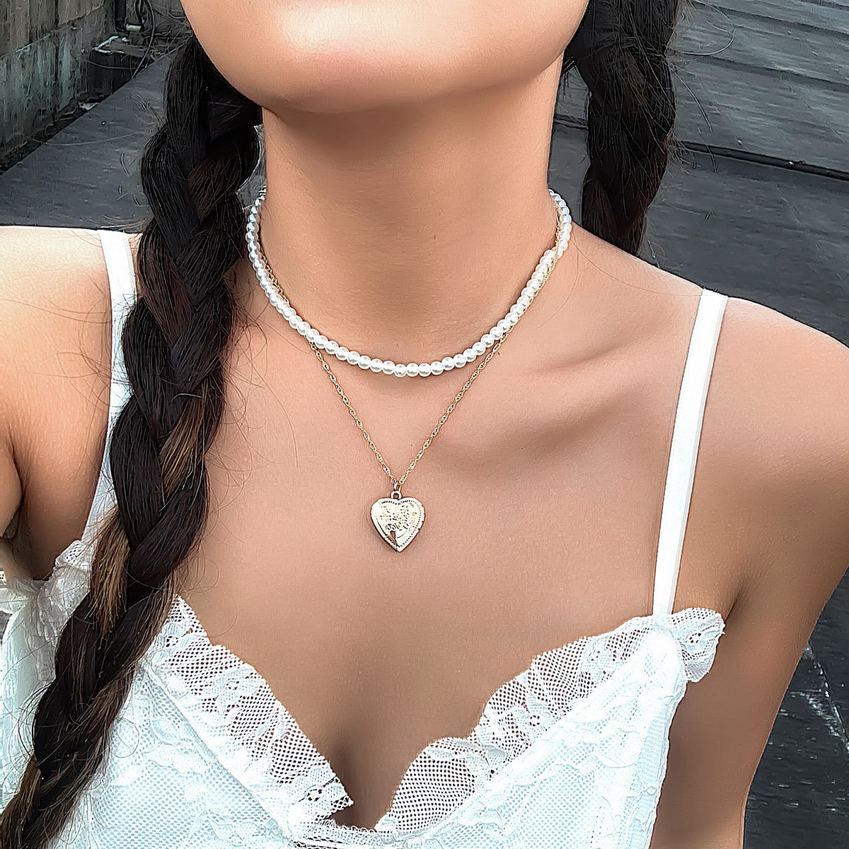 Sweet Casual Heart Resin Pendant Plated Alloy Ball Chain Necklace for Women