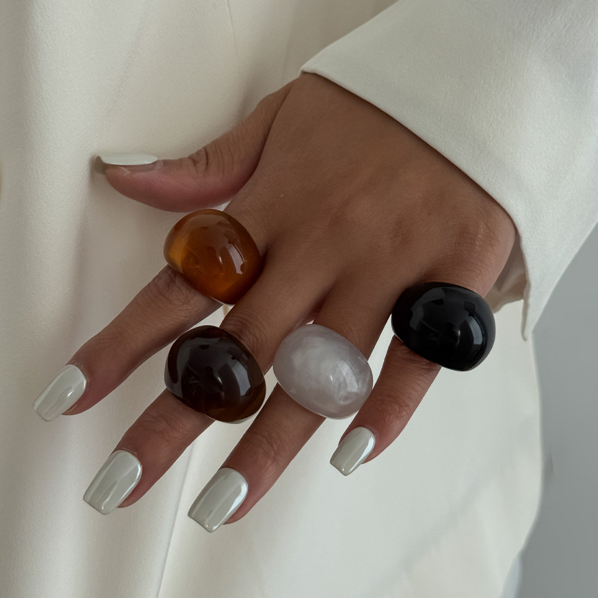 Vintage Geometric Oval Resin Ring for Women