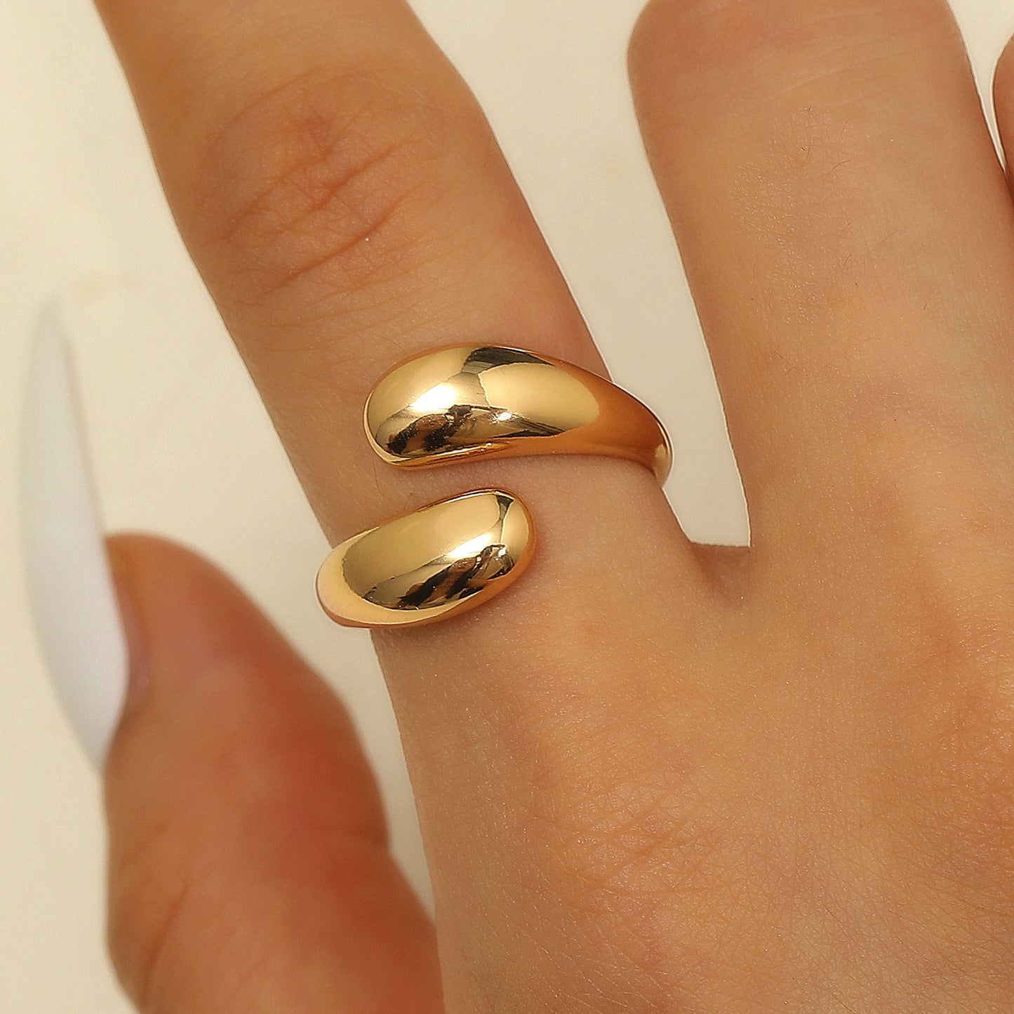 Anello Aperto da Donna a Goccia d'Olio Placcato in Lega con Motivo Floreale Geometrico Esagerato