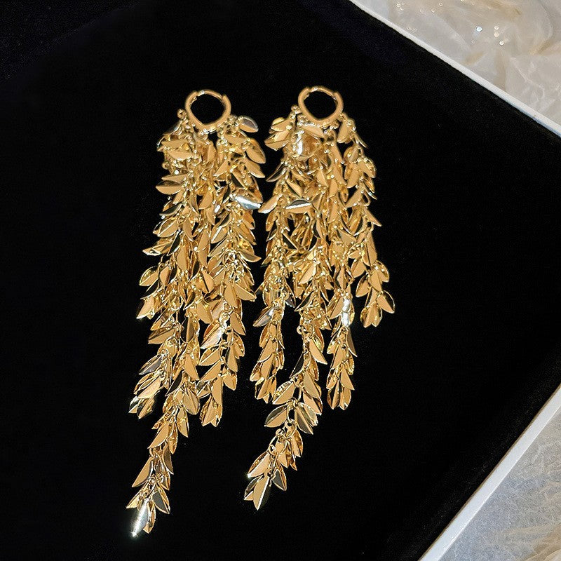 Pendientes Chic de Borla Floral para Mujer con Postes de Plata de Ley 925 y Base de Cobre Bañado