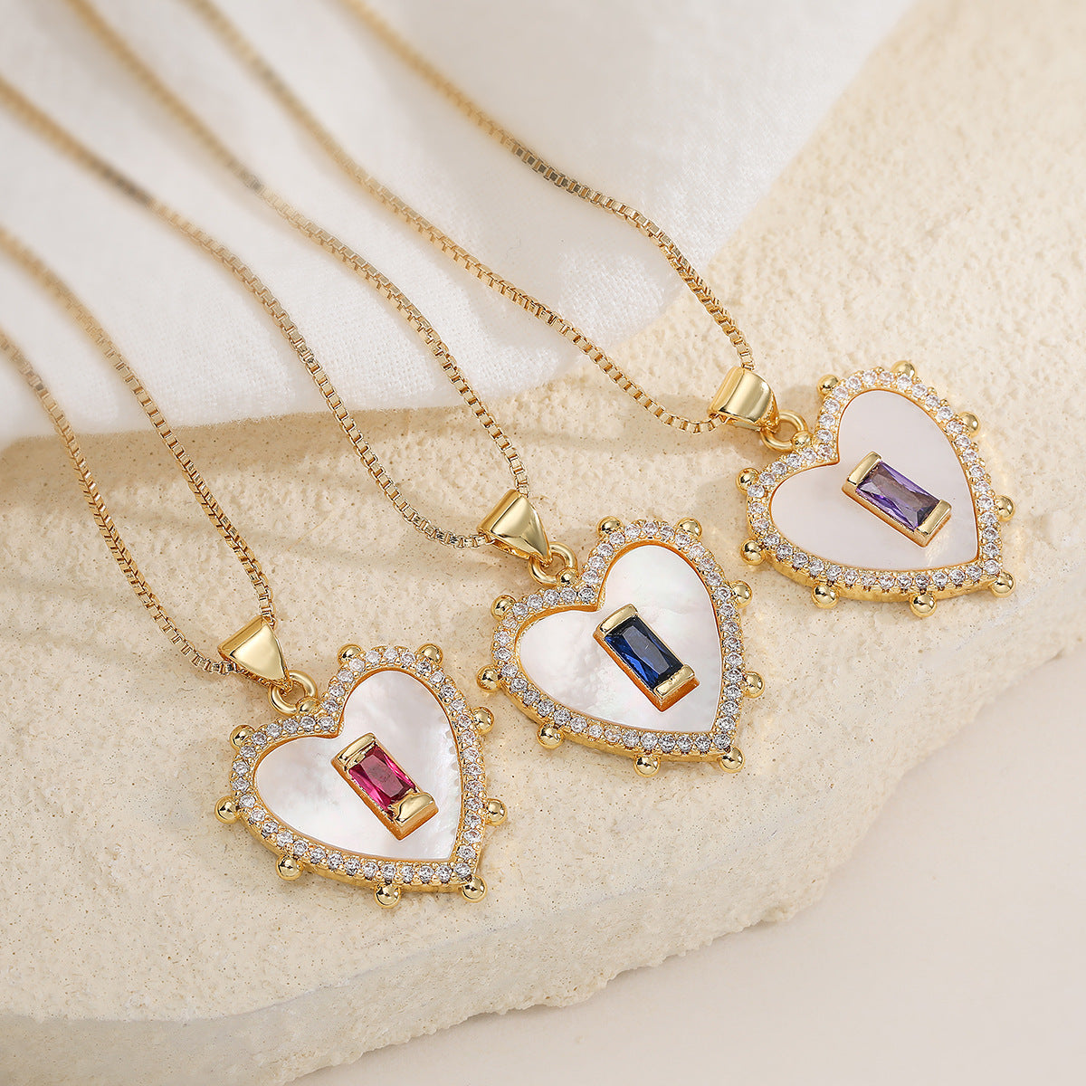 Minimalist 18K Gold Plated Brass Heart Cubic Zirconia Pendant Necklace for Women