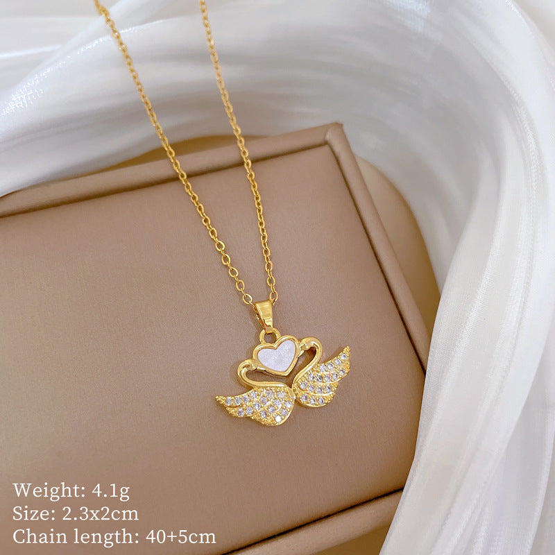Collana con ciondolo a luna geometrica di lusso con intarsio in strass e catena in acciaio inossidabile unisex