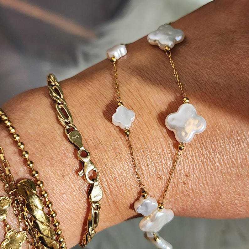 Elegant Geometric Floral Plated Stainless Steel Bracelet for Women