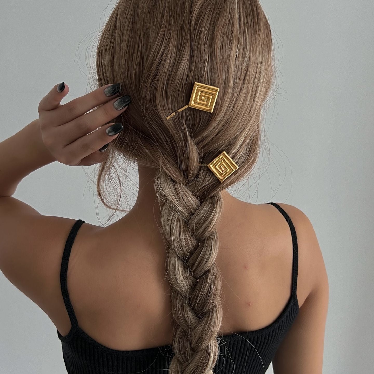 Casual Alloy Plated Starfish Hair Pin for Women