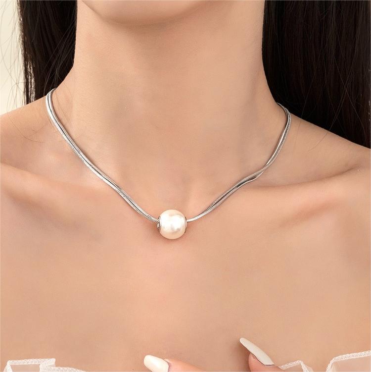 Luxury Elegant Teardrop Round Pearl Titanium Steel Snake Chain Necklace for Women