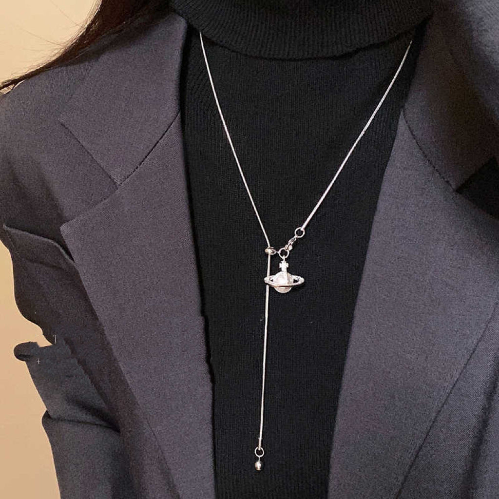 Collana con ciondolo geometrico minimalista in rame placcato da donna, catena maglione di lusso leggera
