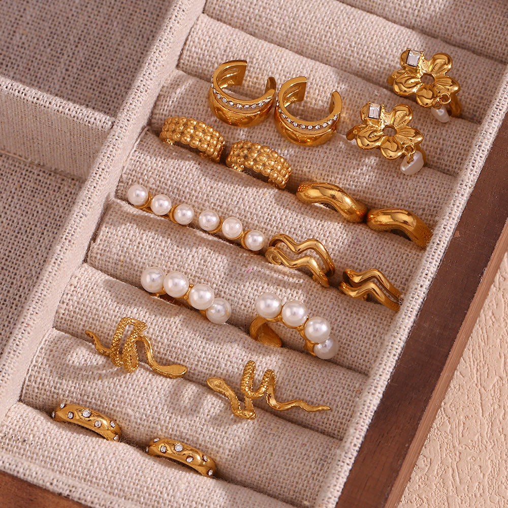 Minimalist Floral-Shaped Stainless Steel Ear Clips with 18K Gold Plating for Women
