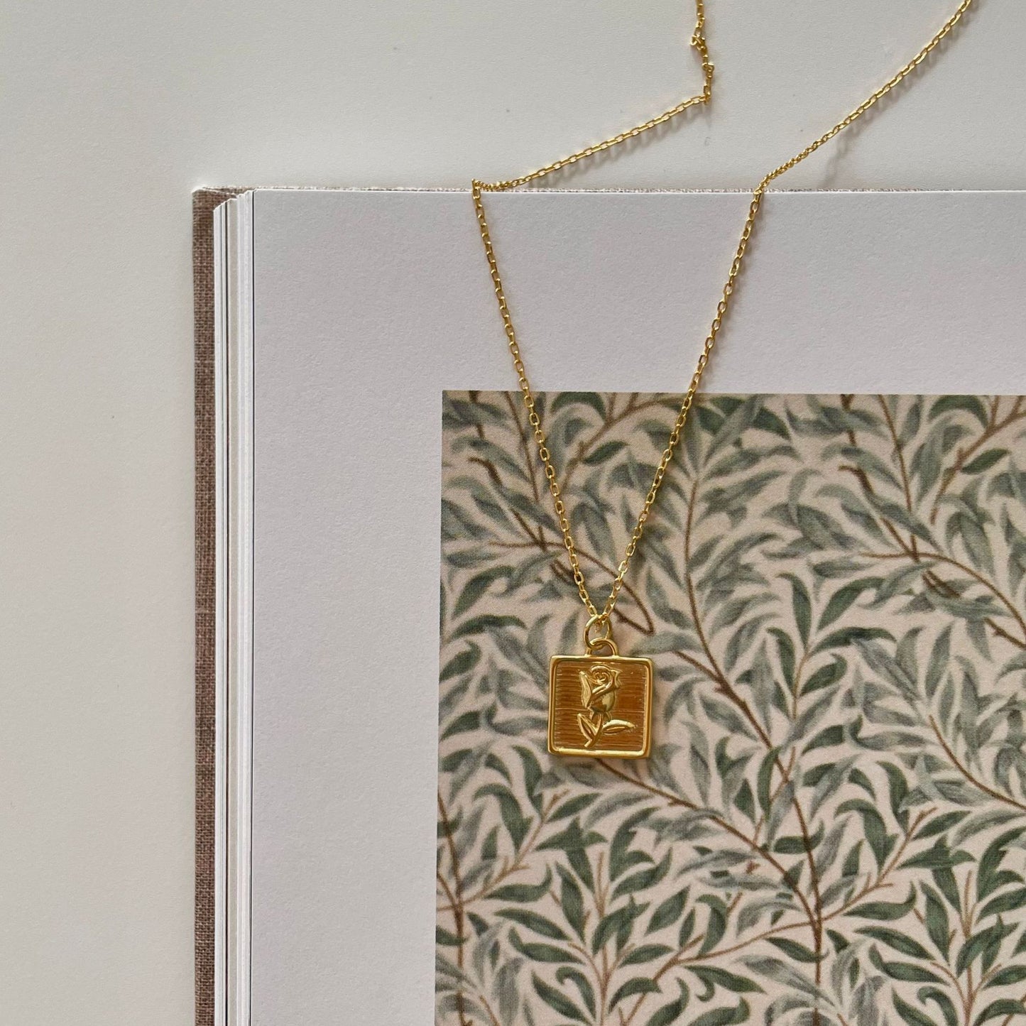 Sweet 925 Sterling Silver Geometric Square Floral Rose Necklace
