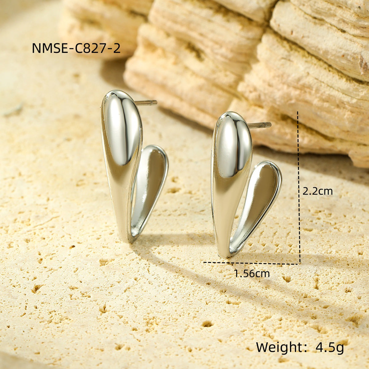 Pendientes Minimalistas de Titanio en Forma de V con Acabado Chapado para Mujer