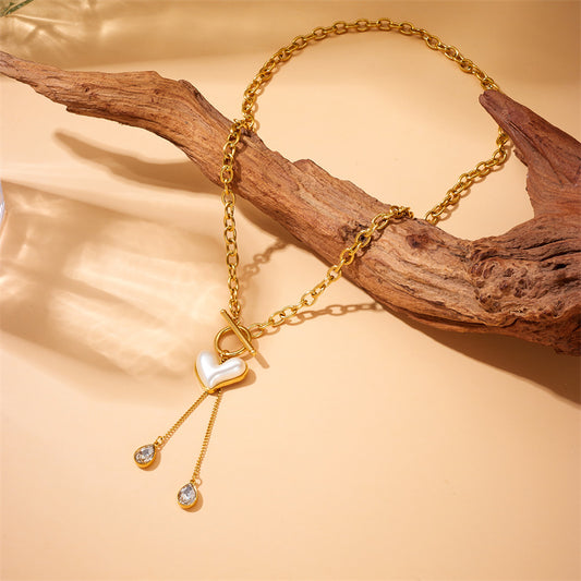 Collana Vintage da Donna in Acciaio Inox Placcato Oro con Ciondolo a Cuore di Perla, Nappa e Chiusura a Levetta