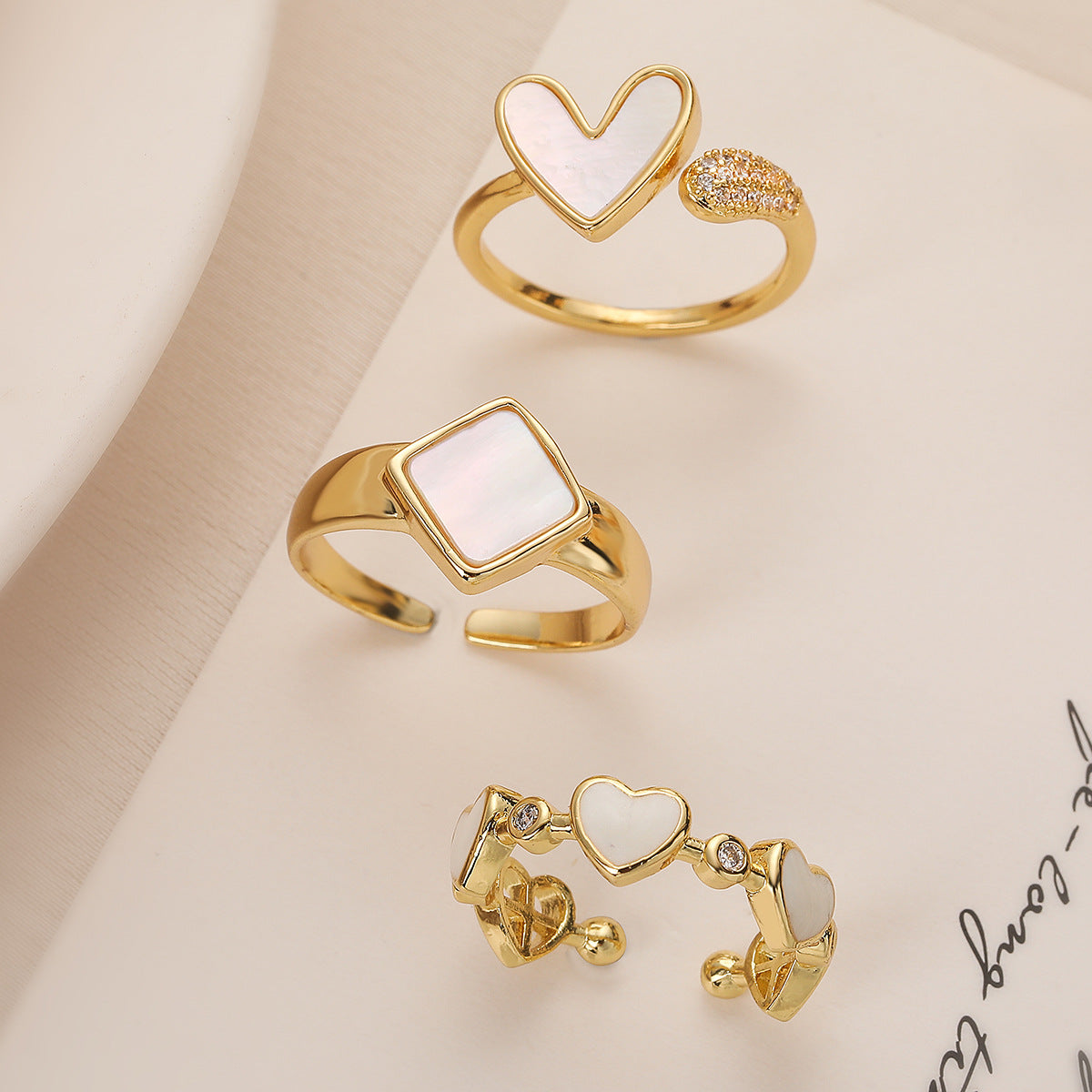 Minimalist Geometric Heart-Shaped Copper Ring with Real Gold Plating and Zircon Inlay for Women