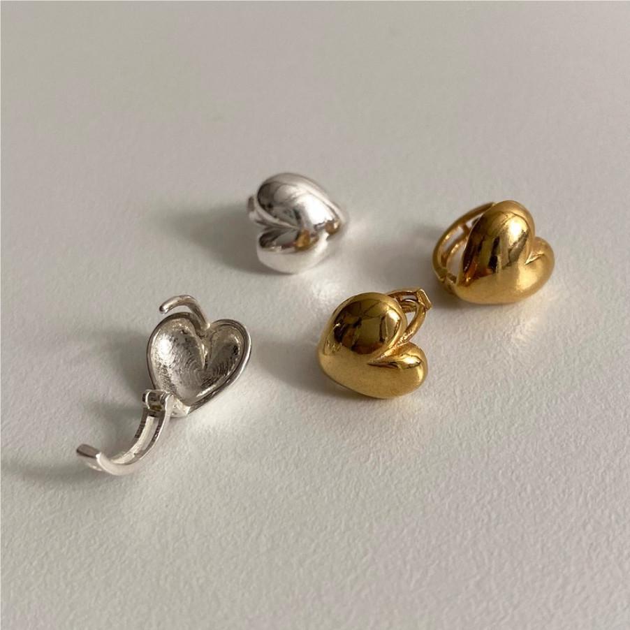 Pendientes minimalistas de tuerca con forma de corazón de plata de ley 925 con baño de oro para mujer