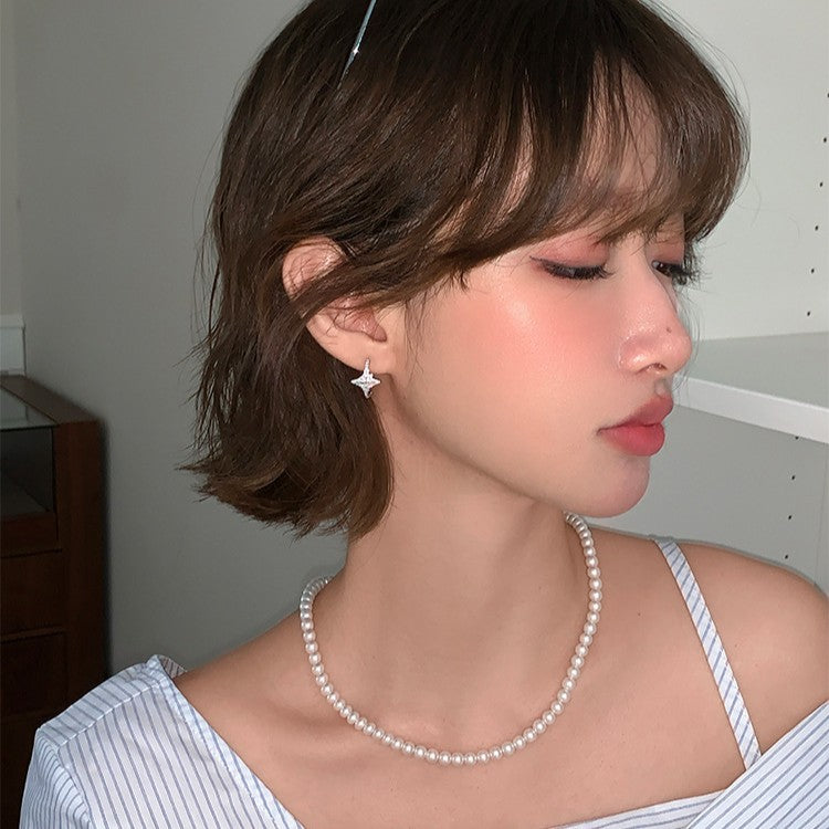 Orecchini a perno da donna a stella in zirconi geometrici minimalisti in rame con perni in acciaio
