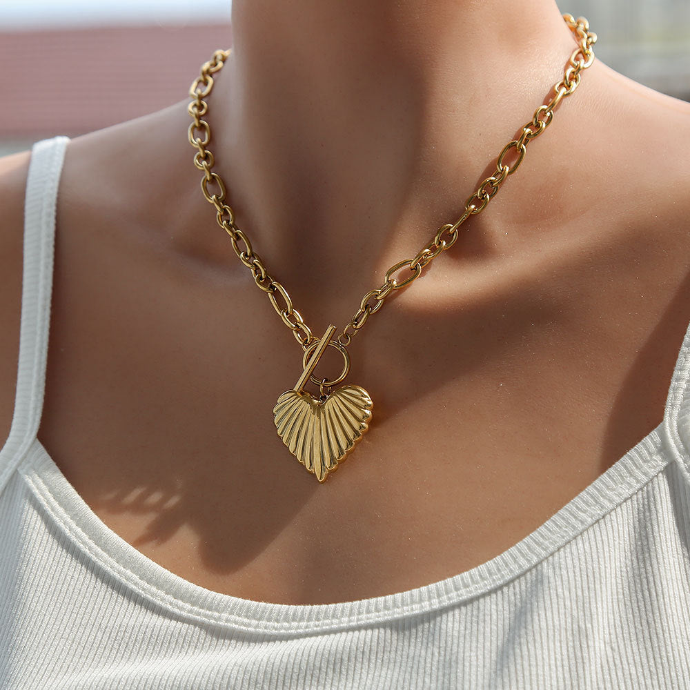 Collana con Pendente Minimalista a Cuore Placcato Oro in Acciaio Inossidabile 304 da Donna