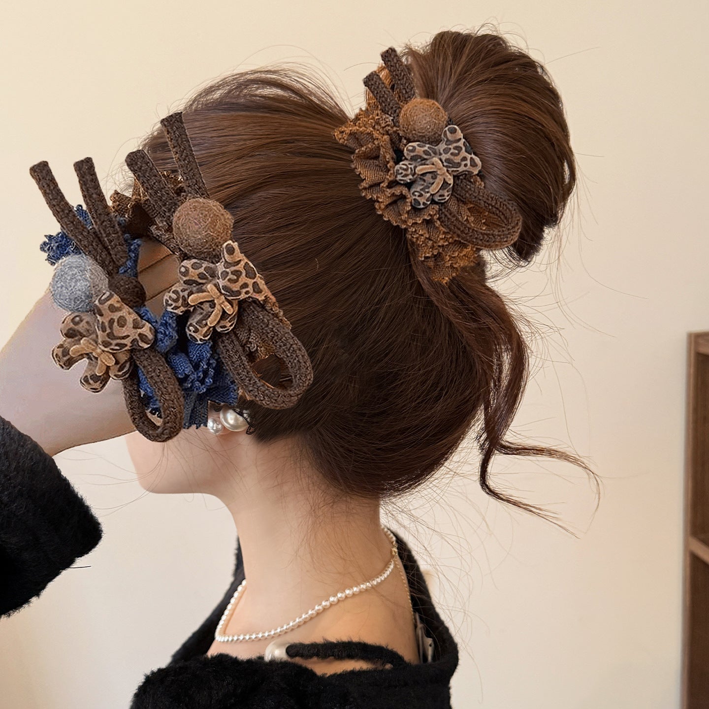 Elastico per capelli da donna in tessuto con bordo in velluto a forma di orsetto, stile lussuoso, elevata elasticità ed eleganza retrò
