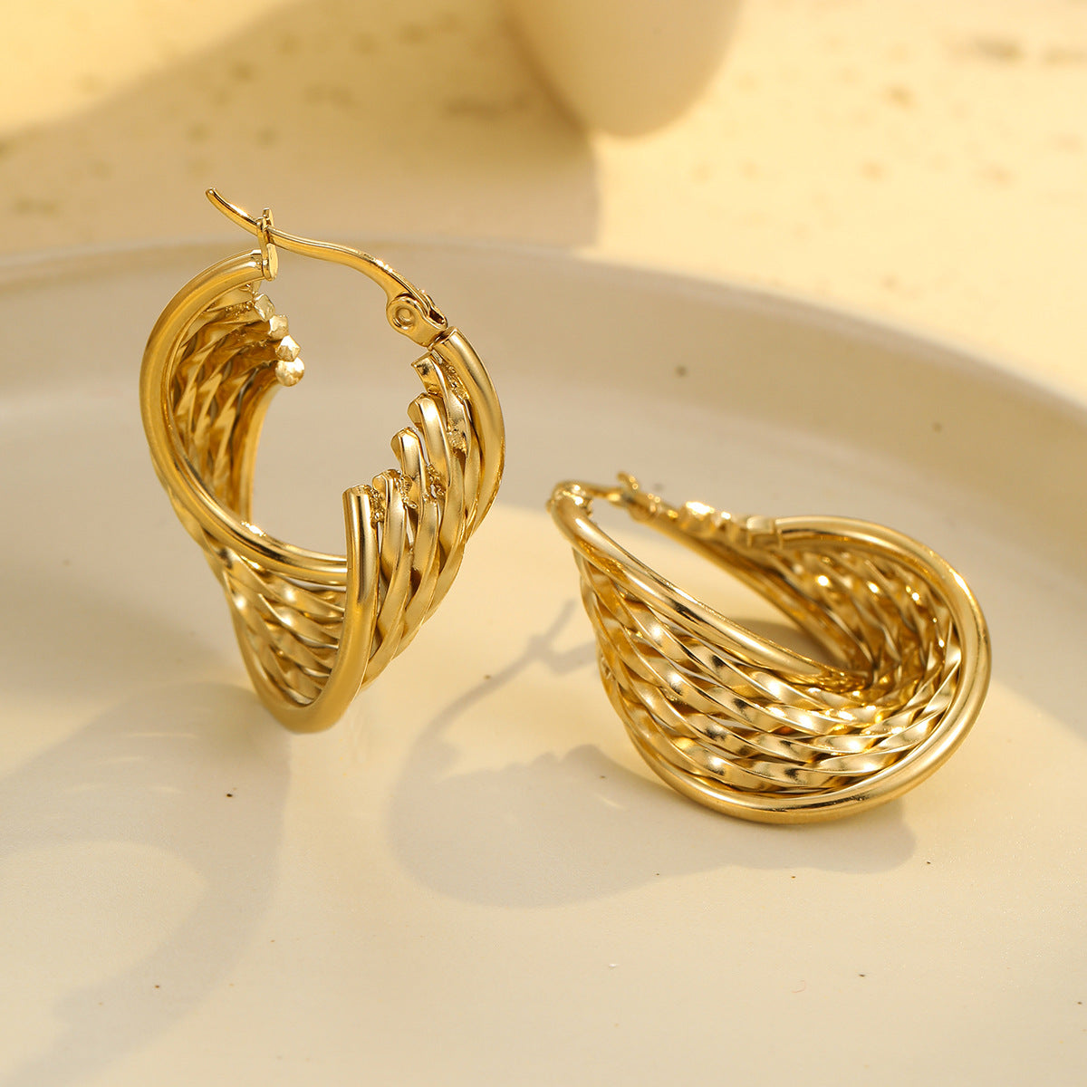 Aretes de acero inoxidable geométricos minimalistas de moda con baño de oro de 18K para mujer