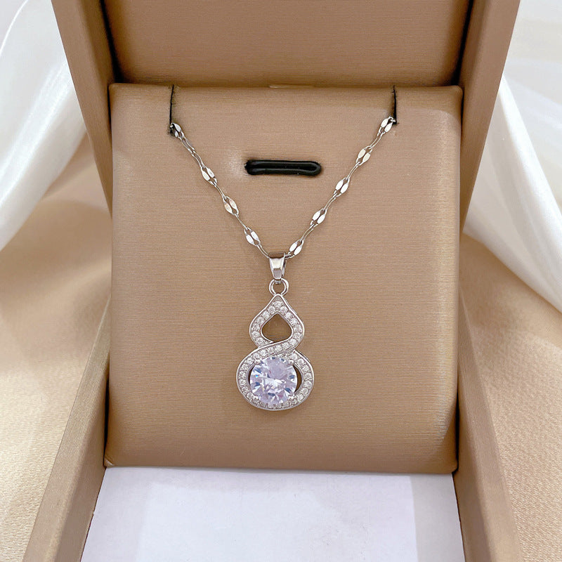 Collana da Donna Minimalista Geometrica in Acciaio al Titanio con Intarsio Completo di Diamanti