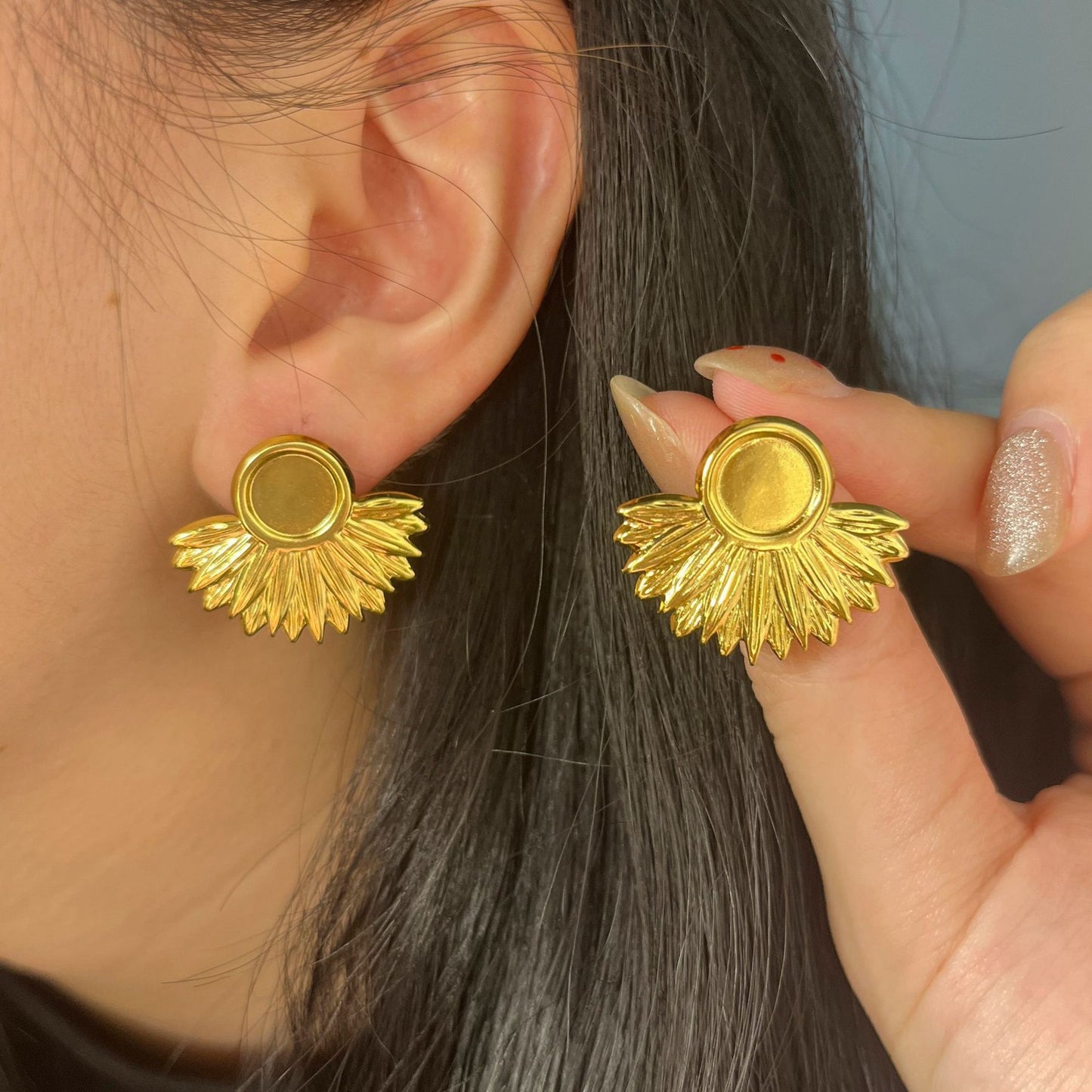 Vintage Geometric Fan-Shaped Round Stainless Steel Earrings