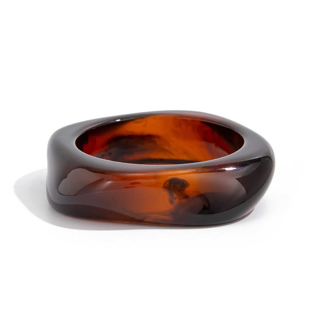 Elegant Geometric Round Gradient Striped Plated Iron Bracelet