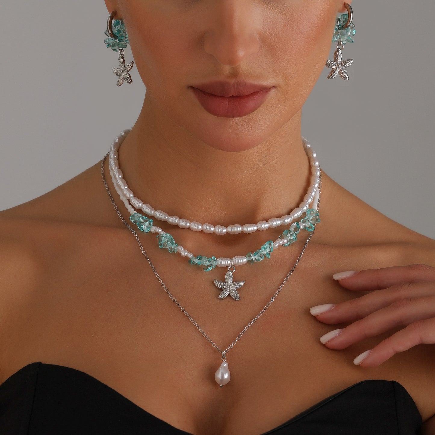Sweet Streetwear Geometric Starfish Alloy Necklace with Crystal and Imitation Pearl Plated Finish Multi-layer Cable Chain for Women