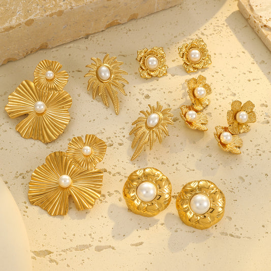 Fashionable OL Style Petal-Shaped Stainless Steel Earrings with 18K Gold Plating and Pearl Accents