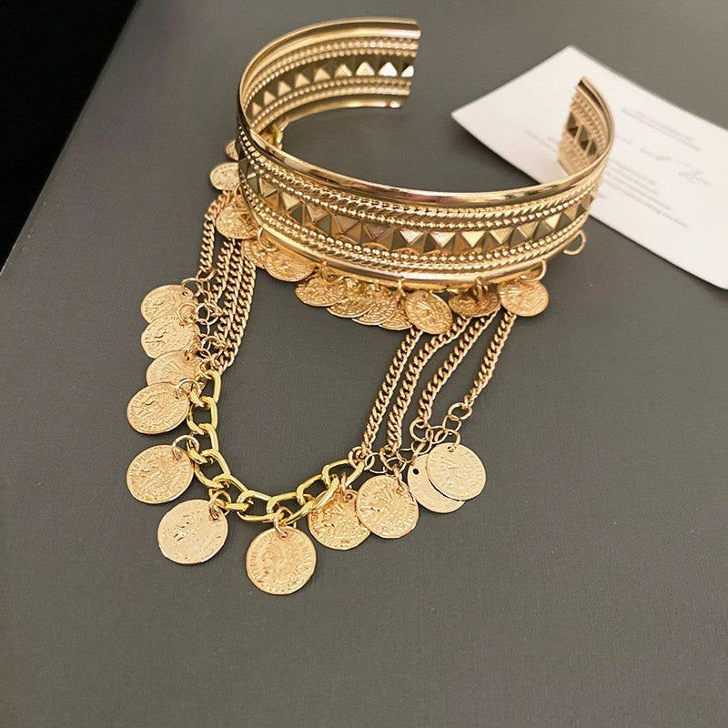 Pulsera Cóncava Irregular Minimalista para Mujer en Aleación de Latón con Acabado Galvánico