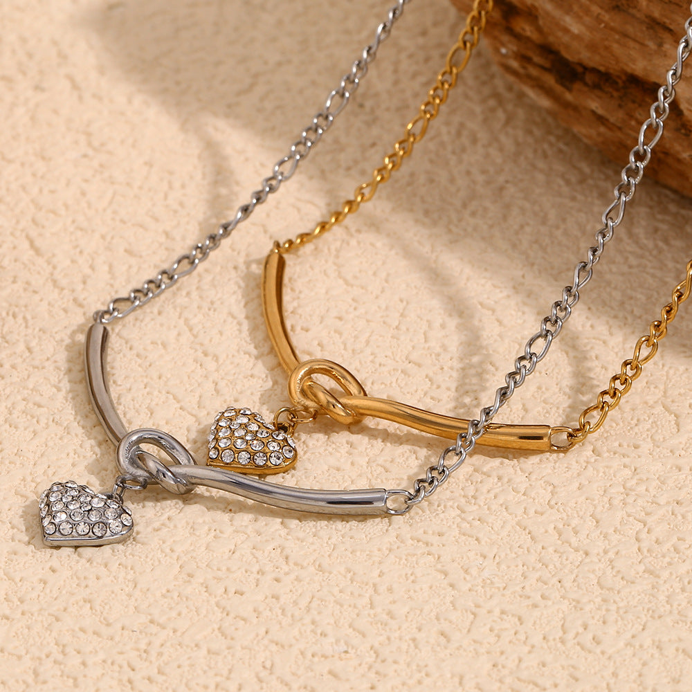 Fashionable OL Style Heart-Shaped Stainless Steel Pendant Necklace with 18K Gold Plating on Standard Chain for Women