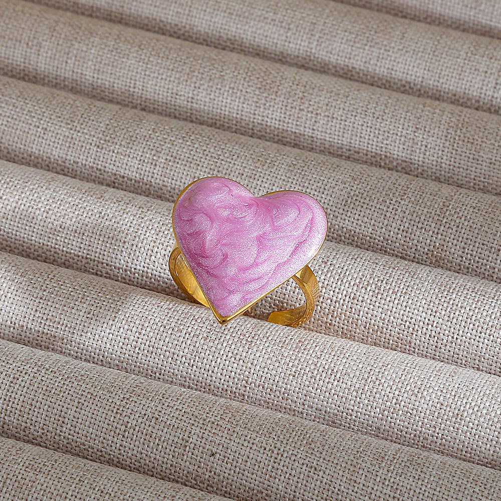 Anillo Ajustable de Acero de Titanio con Forma de Corazón Minimalista para Mujer con Acabado Chapado, Diseño Elegante y Versátil