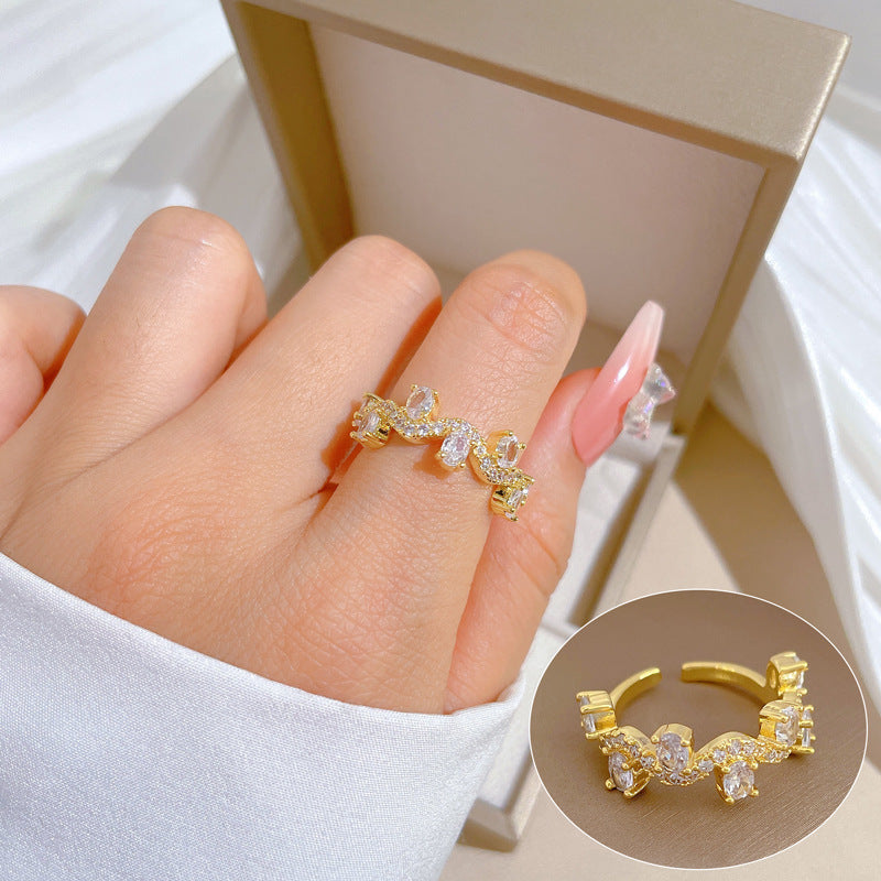 Anello da donna regolabile in ottone placcato oro a forma di corona in stile fumetto