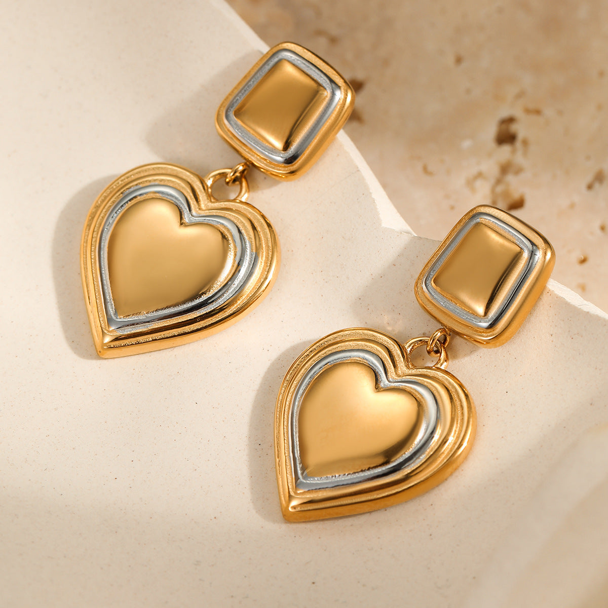 Orecchini a Cuore da Donna alla Moda in Acciaio Inossidabile con Placcatura in Oro 18K