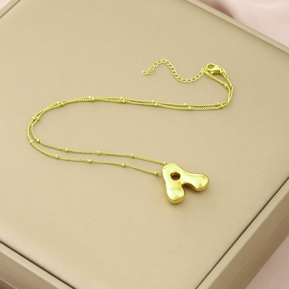 Collana girocollo minimalista da donna con ciondolo a lettera in rame placcato, catenina delicata