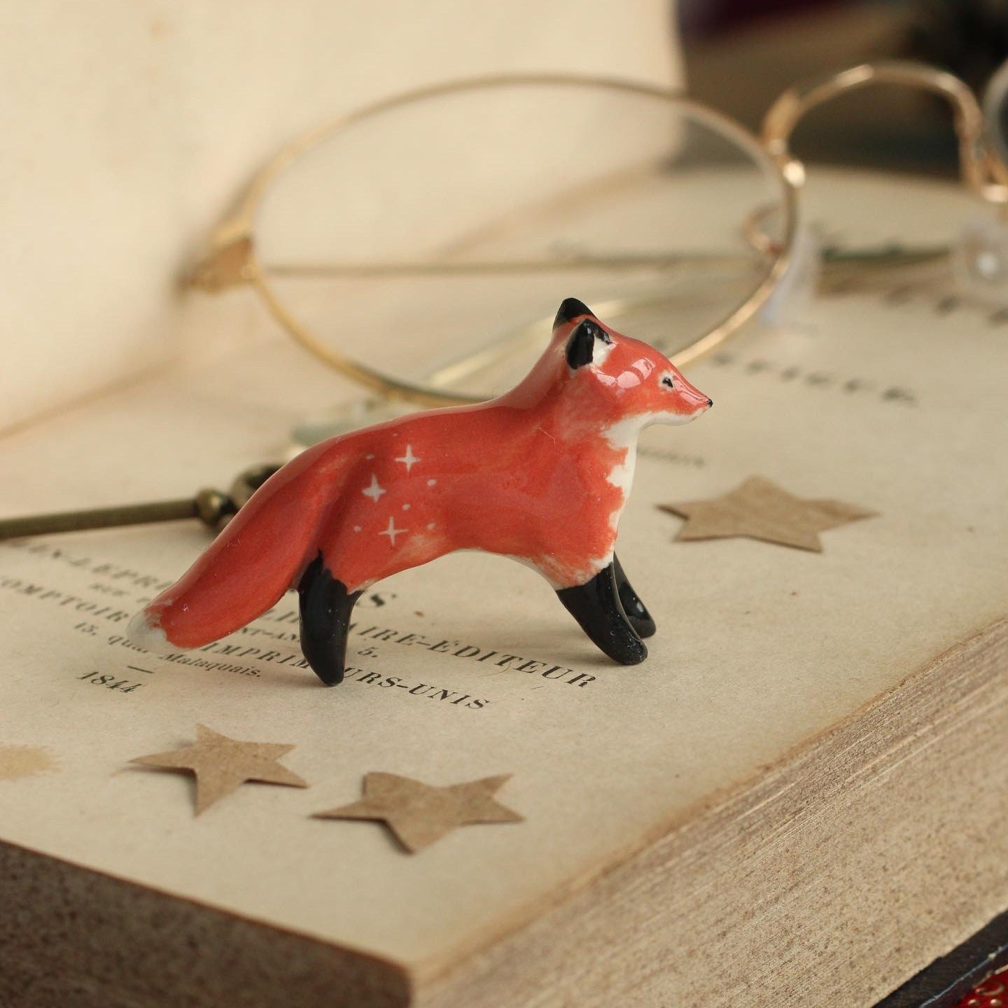 Minimalist Luxury 18K Gold Plated Stainless Steel Animal Pendant Necklace Unisex Charm Bar