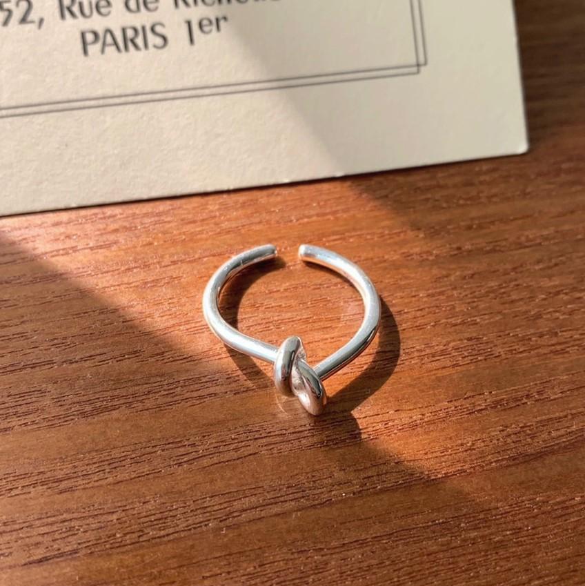 Anillo de cuerda trenzada de plata de ley 925 con forma de corazón estilo natural para mujer