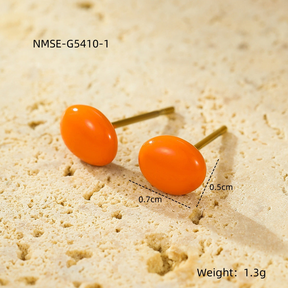 Orecchini a perno con perline in acciaio inossidabile alla moda e minimalisti, con placcatura in oro 18 carati e accento a goccia per donne