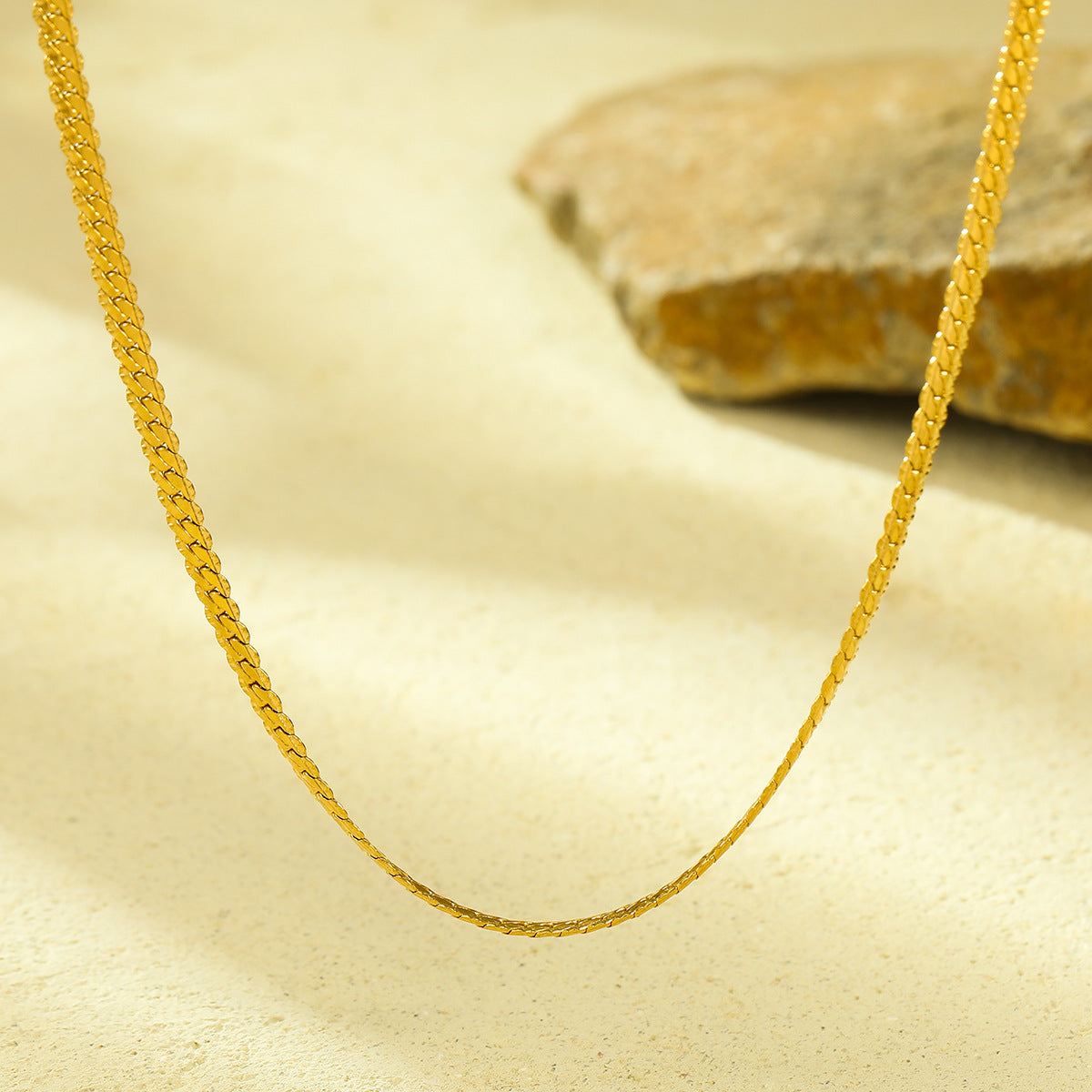 Collana Minimalista in Acciaio Inossidabile con Finitura Placcata per Uomo e Donna