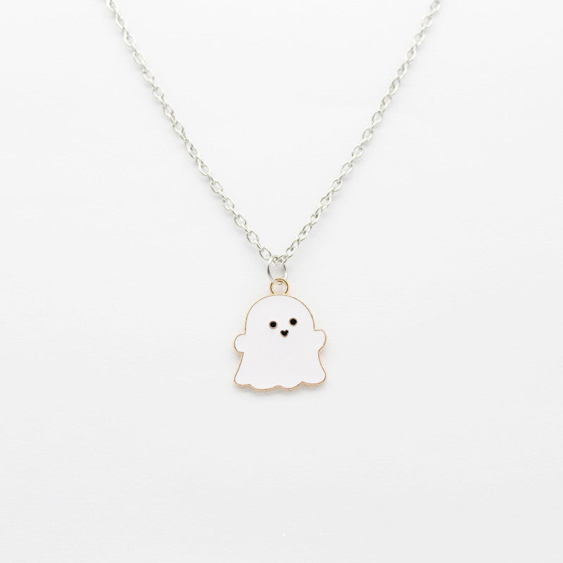 Collar con colgante de fantasma de dibujos animados en cobre con acabado galvanizado, joyería de Halloween en blanco y negro para mujer