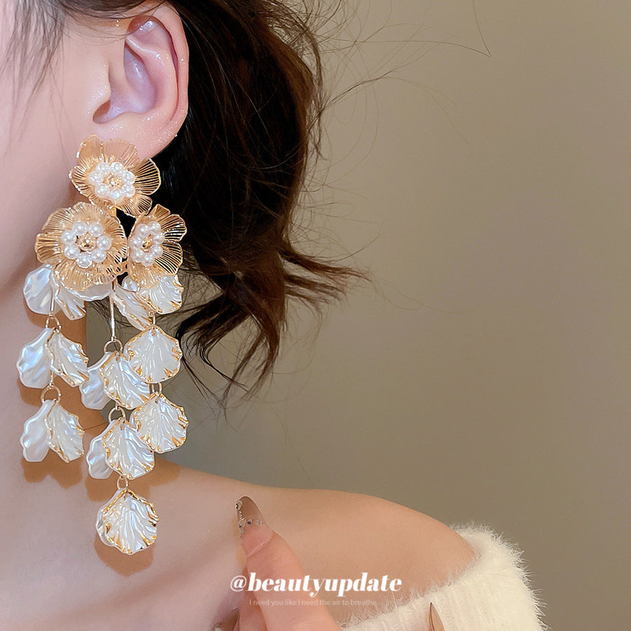 Pendientes de perlas con borlas y diseño floral de inspiración vintage en plata de ley 925 para mujer