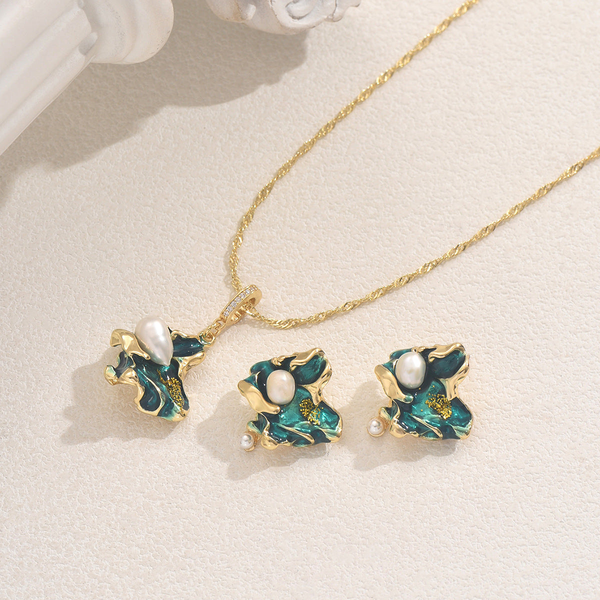 Fashion Geometric Enamel Pendant Necklace and Earrings Set for Women with Pearl Inlay Copper Jewelry