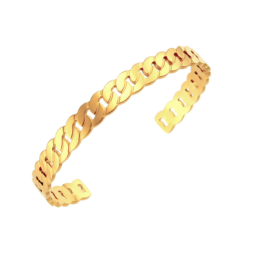 Pulsera Minimalista de Acero Inoxidable con Chapado de Oro de 18K, Detalle Esmaltado de Rayas Verticales y Diseño de Brazalete Abierto