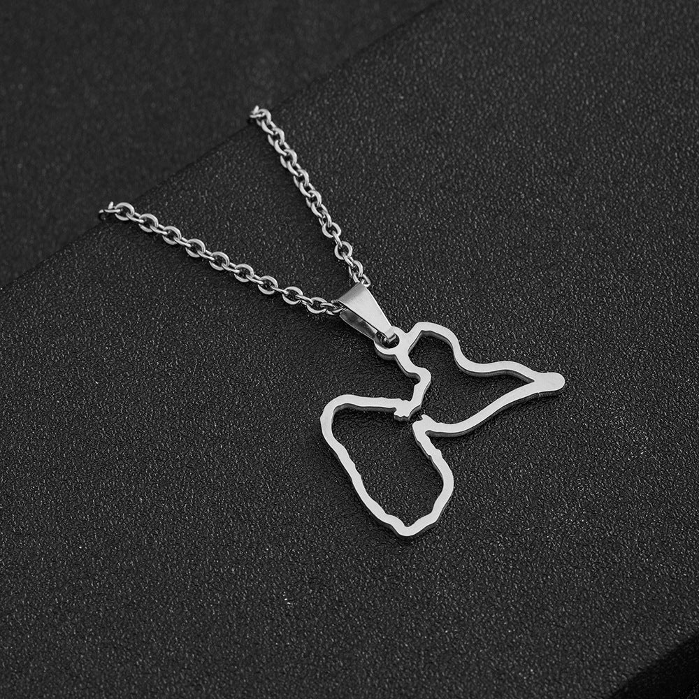 Collana con pendente a cuore geometrico etnico in acciaio inossidabile con ciondolo in acciaio al titanio e finitura galvanizzata, unisex
