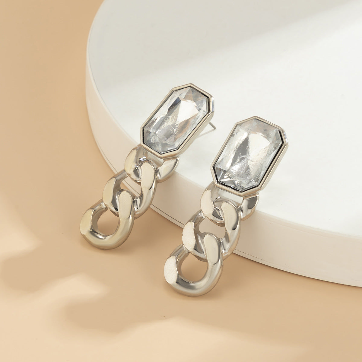Orecchini pendenti quadrati in stile geometrico da donna con base in lega e finitura placcata
