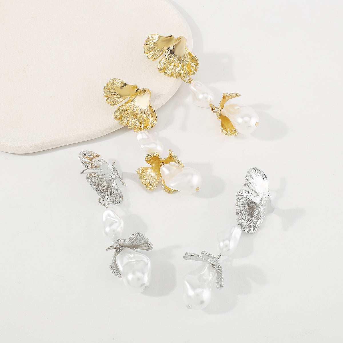 Pendientes Barrocos de Perlas Irregulares de Forma Geométrica con Base de Aleación y Acabado Tipo Pedrería, Galvanizados para Mujer