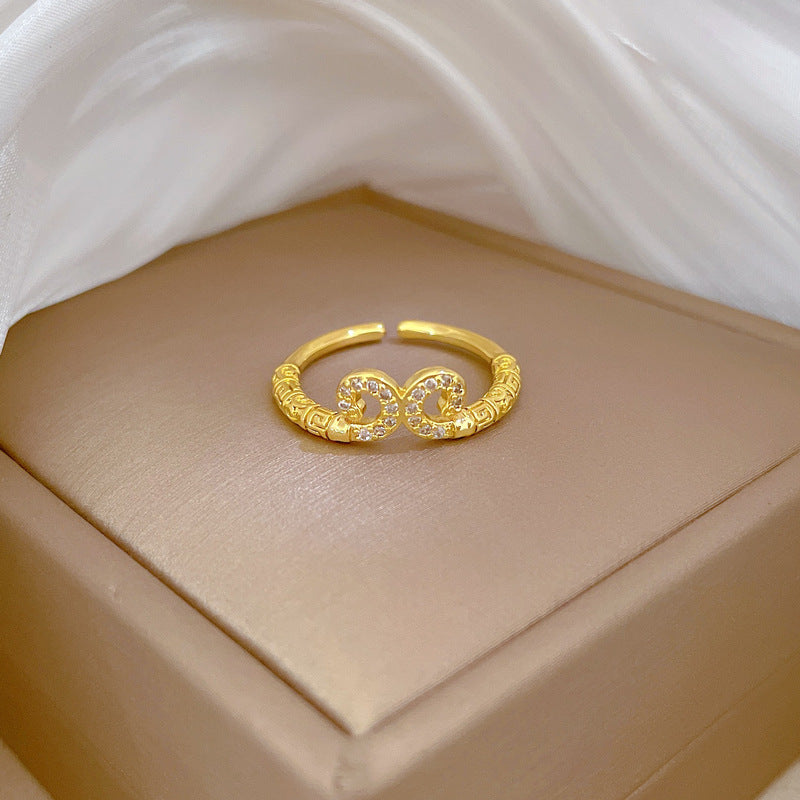Anello regolabile minimalista Wukong mitologia nera in ottone con design a corona per donna