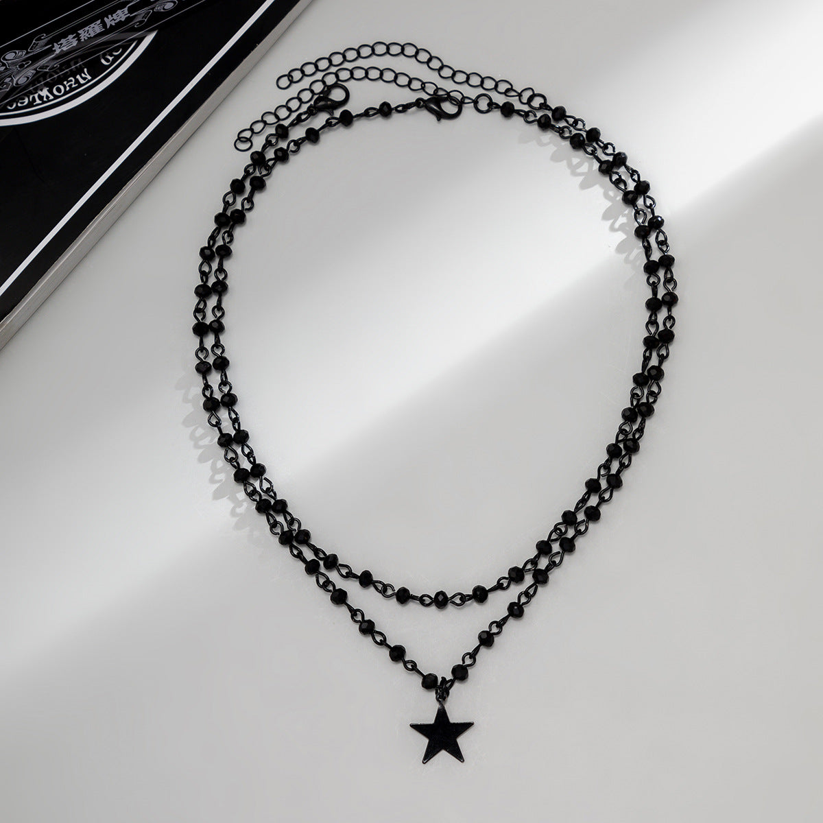 Sweet Hip-hop Star Round Alloy Pendant Plated Brass Curb Chain Necklace for Women
