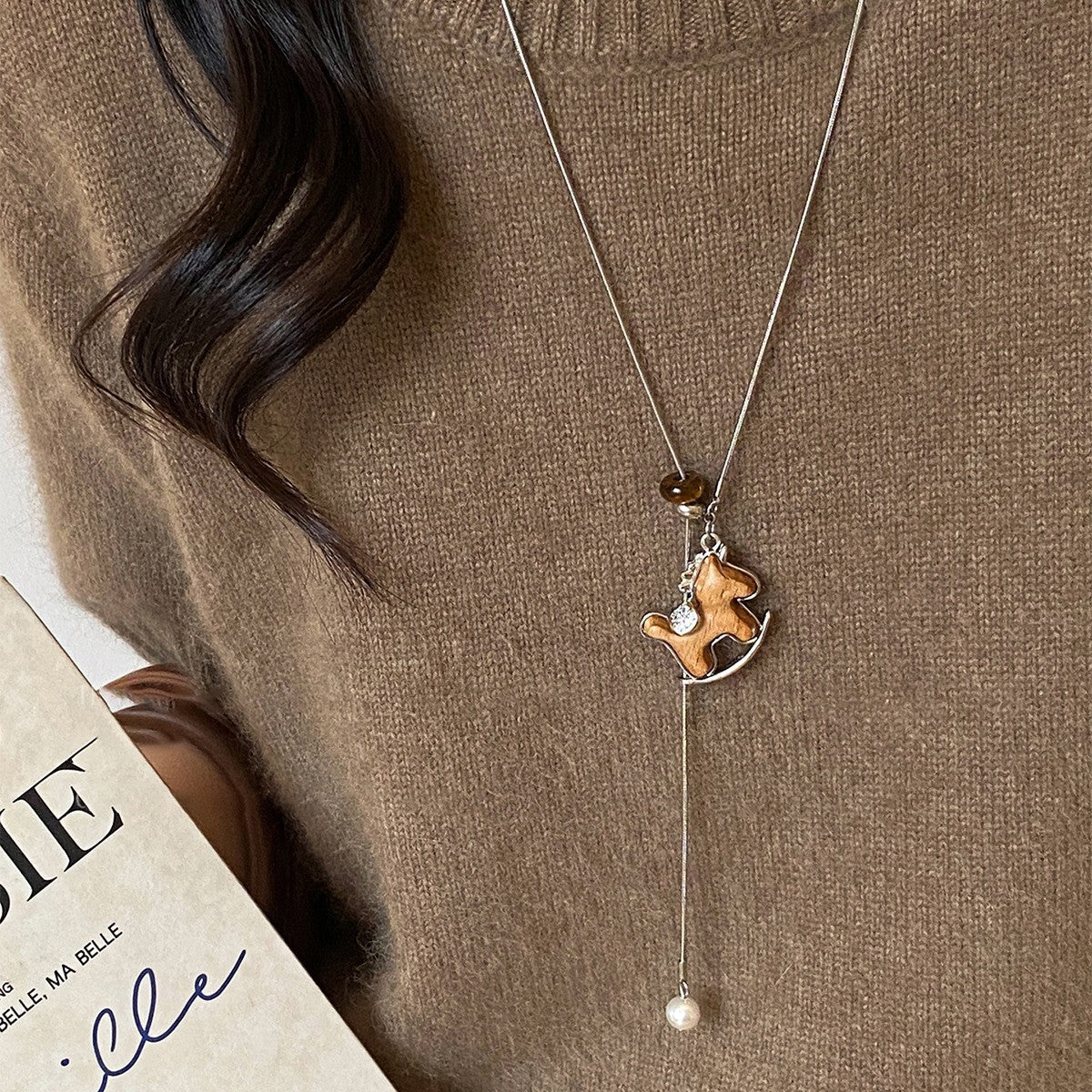 Collana con ciondolo geometrico minimalista in rame placcato da donna, catena maglione di lusso leggera